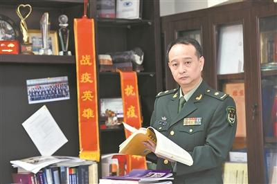 <b>他是“可以托付生命的人”——记陆军</b>