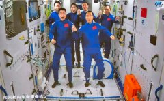 <b>载入史册！北京时间2022年11月30日7时3</b>