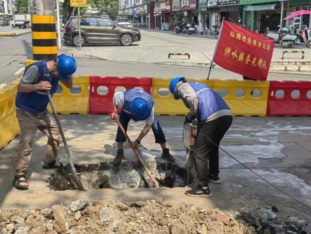 为群众办实事 仙桃市供水管网改造解了